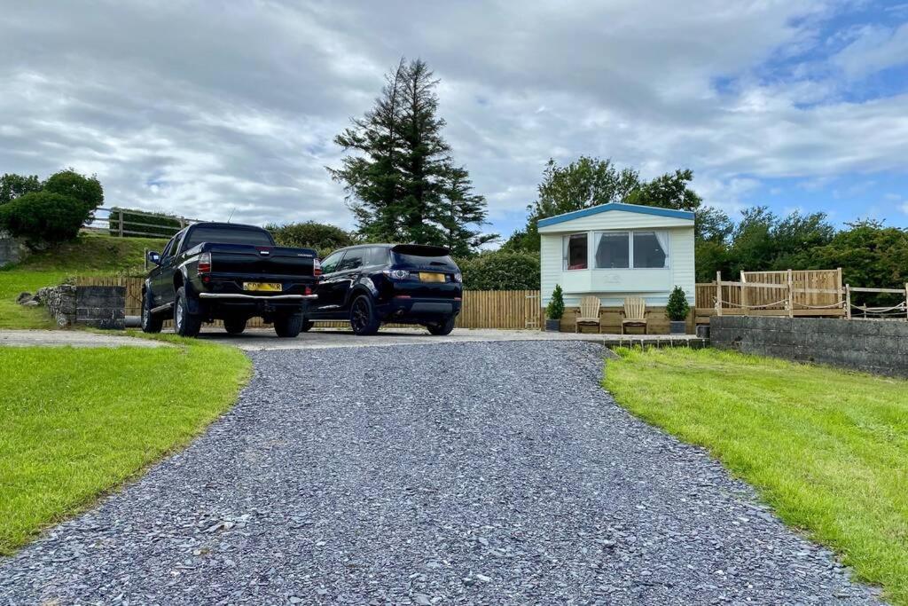 Snowdon Bay - North Wales - Stunning Llyn Peninsula Mountain & Ocean Views - Wilde Retreats Villa Pwllheli Eksteriør bilde