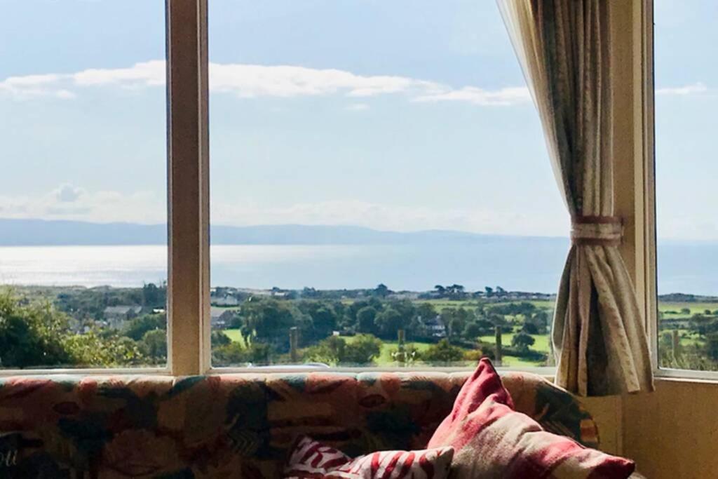 Snowdon Bay - North Wales - Stunning Llyn Peninsula Mountain & Ocean Views - Wilde Retreats Villa Pwllheli Eksteriør bilde