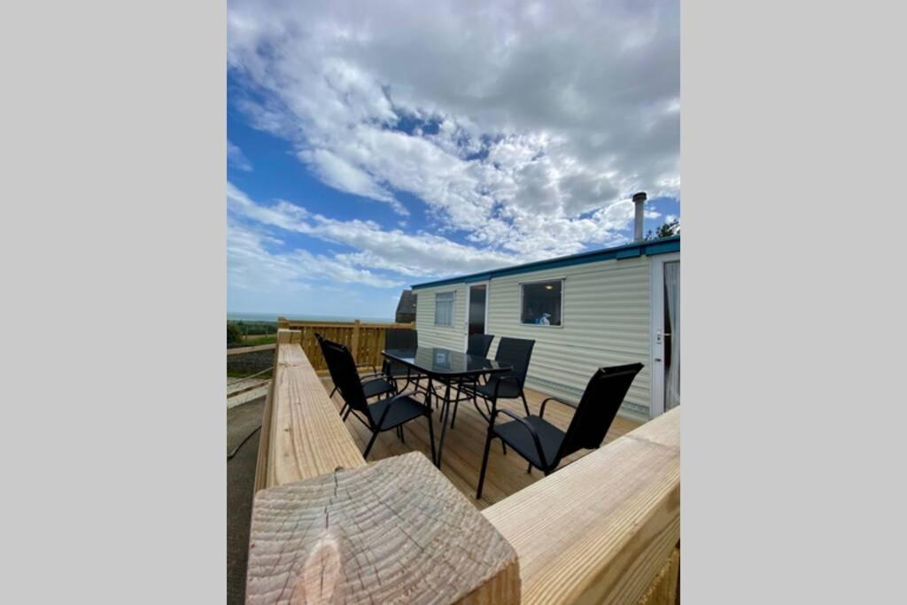 Snowdon Bay - North Wales - Stunning Llyn Peninsula Mountain & Ocean Views - Wilde Retreats Villa Pwllheli Eksteriør bilde