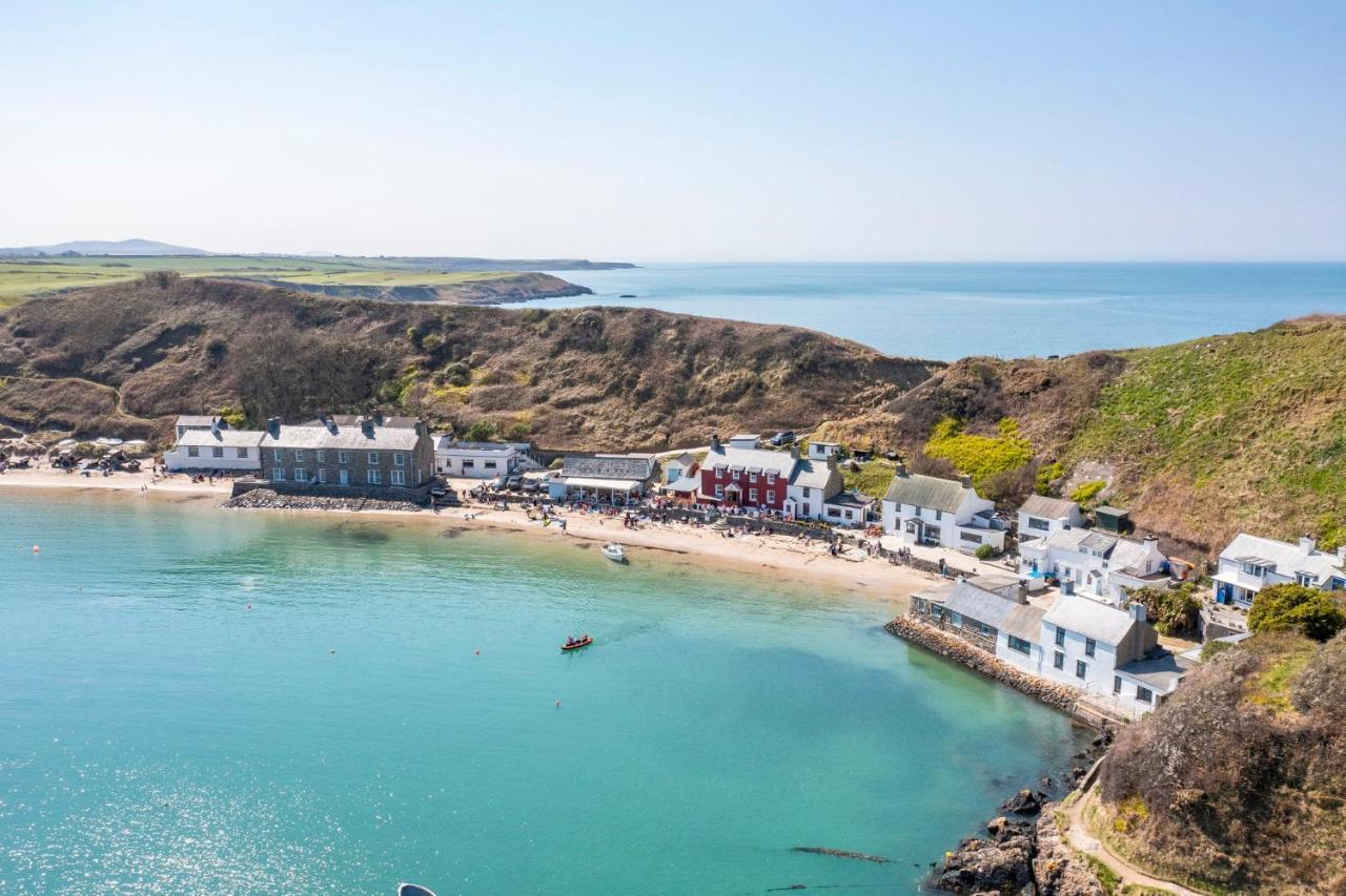 Snowdon Bay - North Wales - Stunning Llyn Peninsula Mountain & Ocean Views - Wilde Retreats Villa Pwllheli Eksteriør bilde