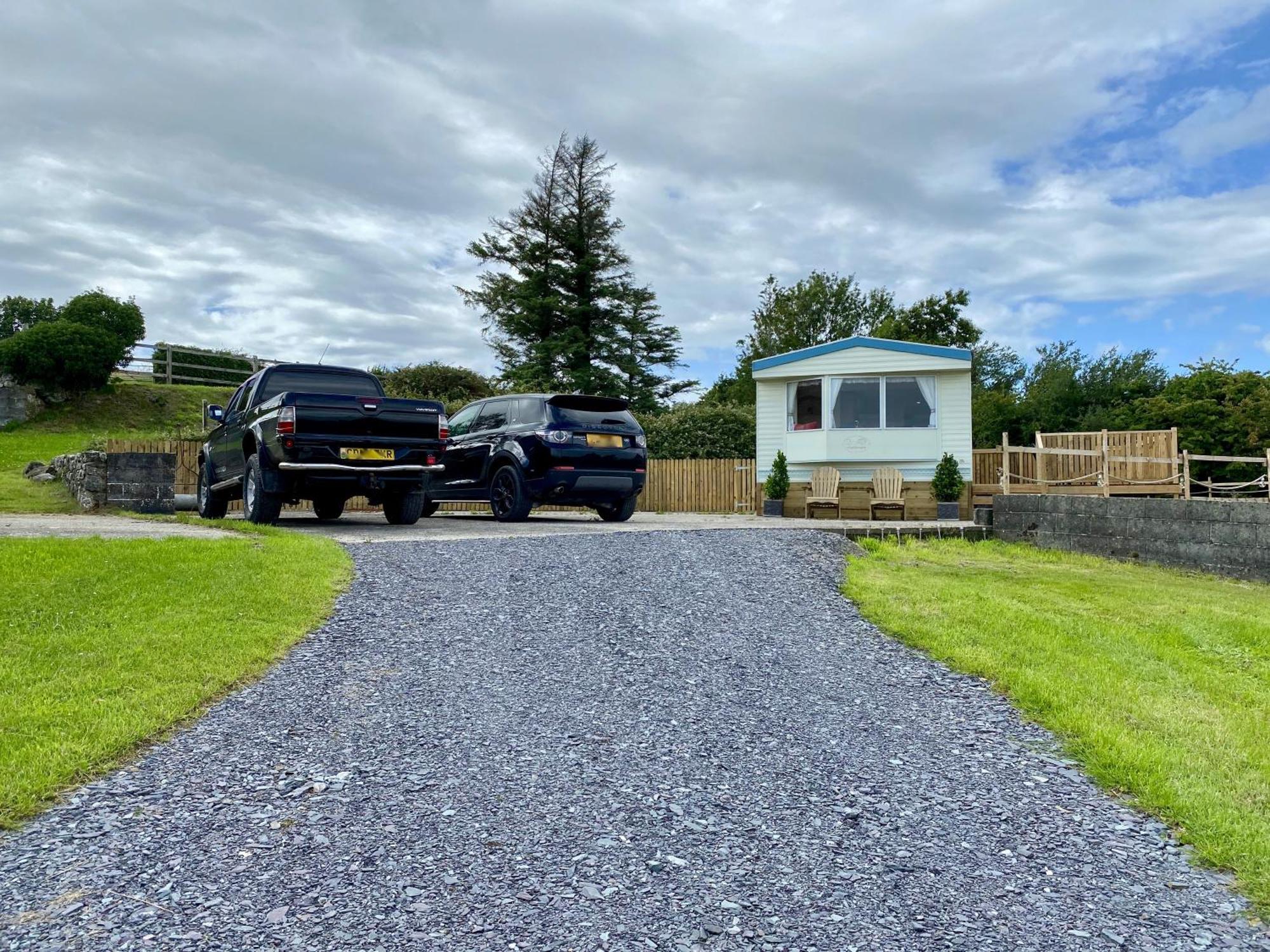 Snowdon Bay - North Wales - Stunning Llyn Peninsula Mountain & Ocean Views - Wilde Retreats Villa Pwllheli Eksteriør bilde